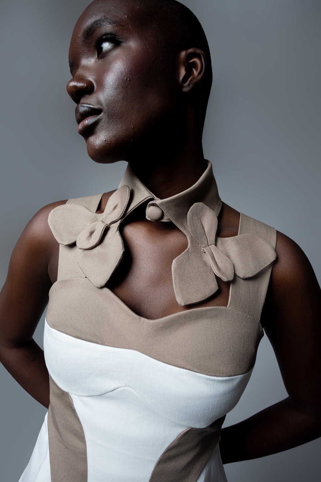 Cuello Orquídea image 1